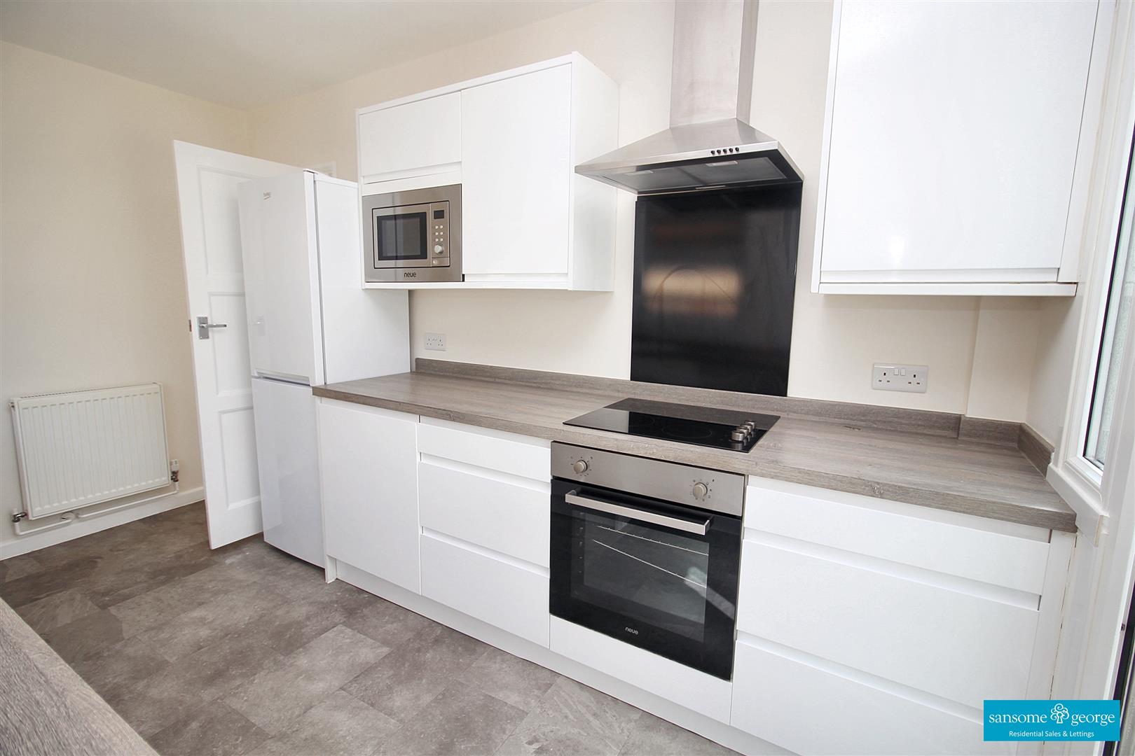 2 bed property in Park Crescent, Reading
